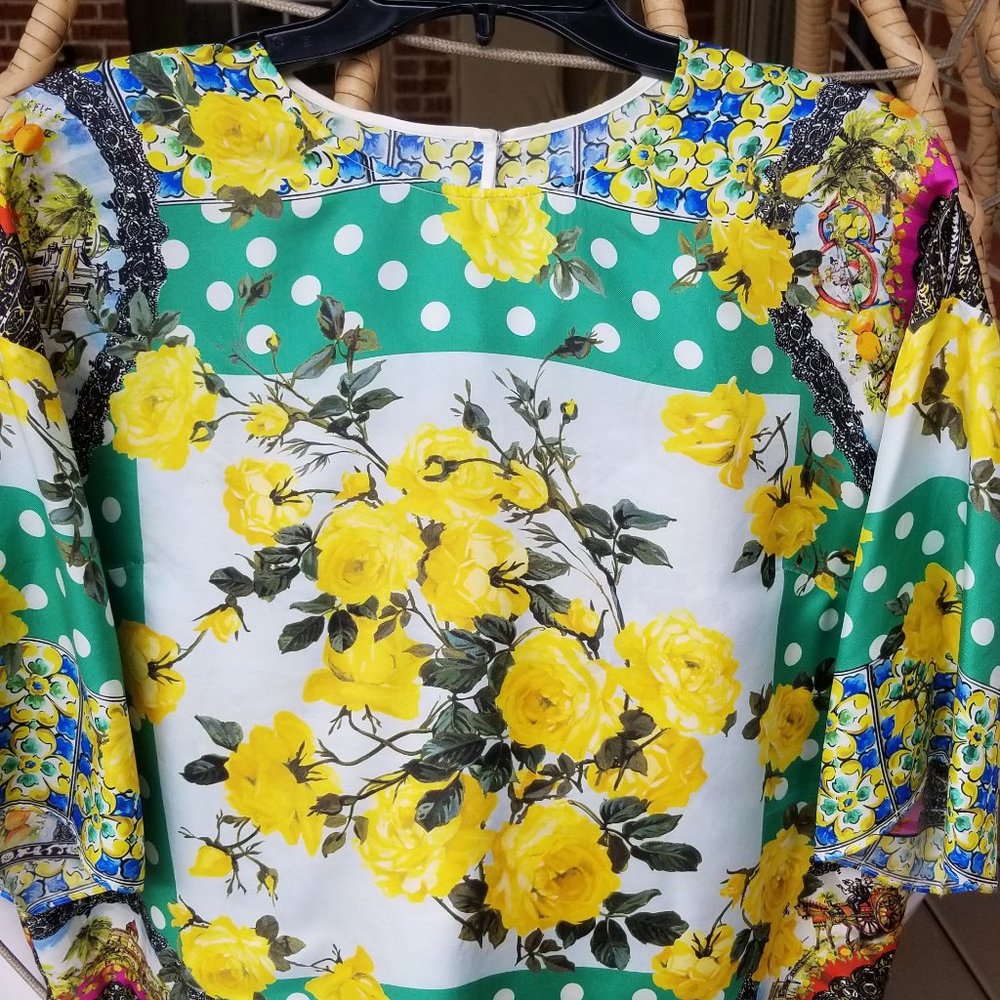 Dolce&Gabbana Italy Silk blouse. Size 10